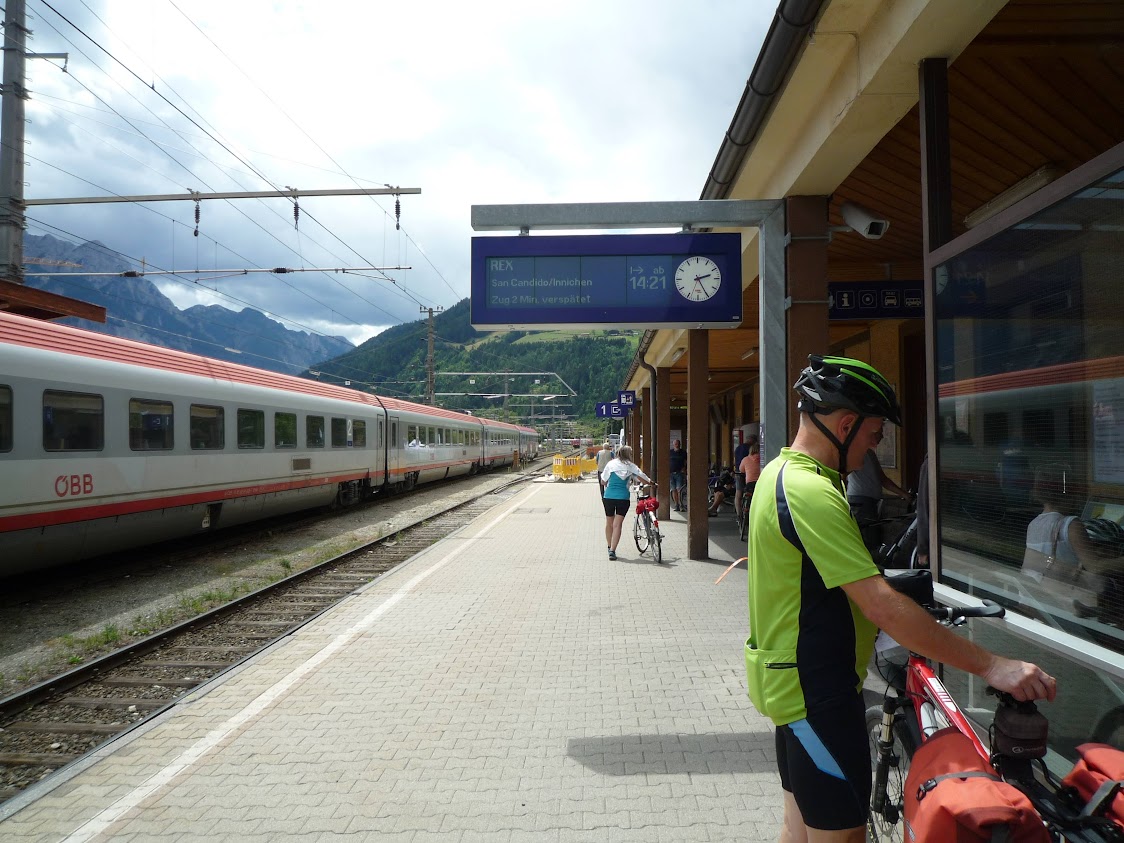 Lienz, čakáme na spoj do San Candida